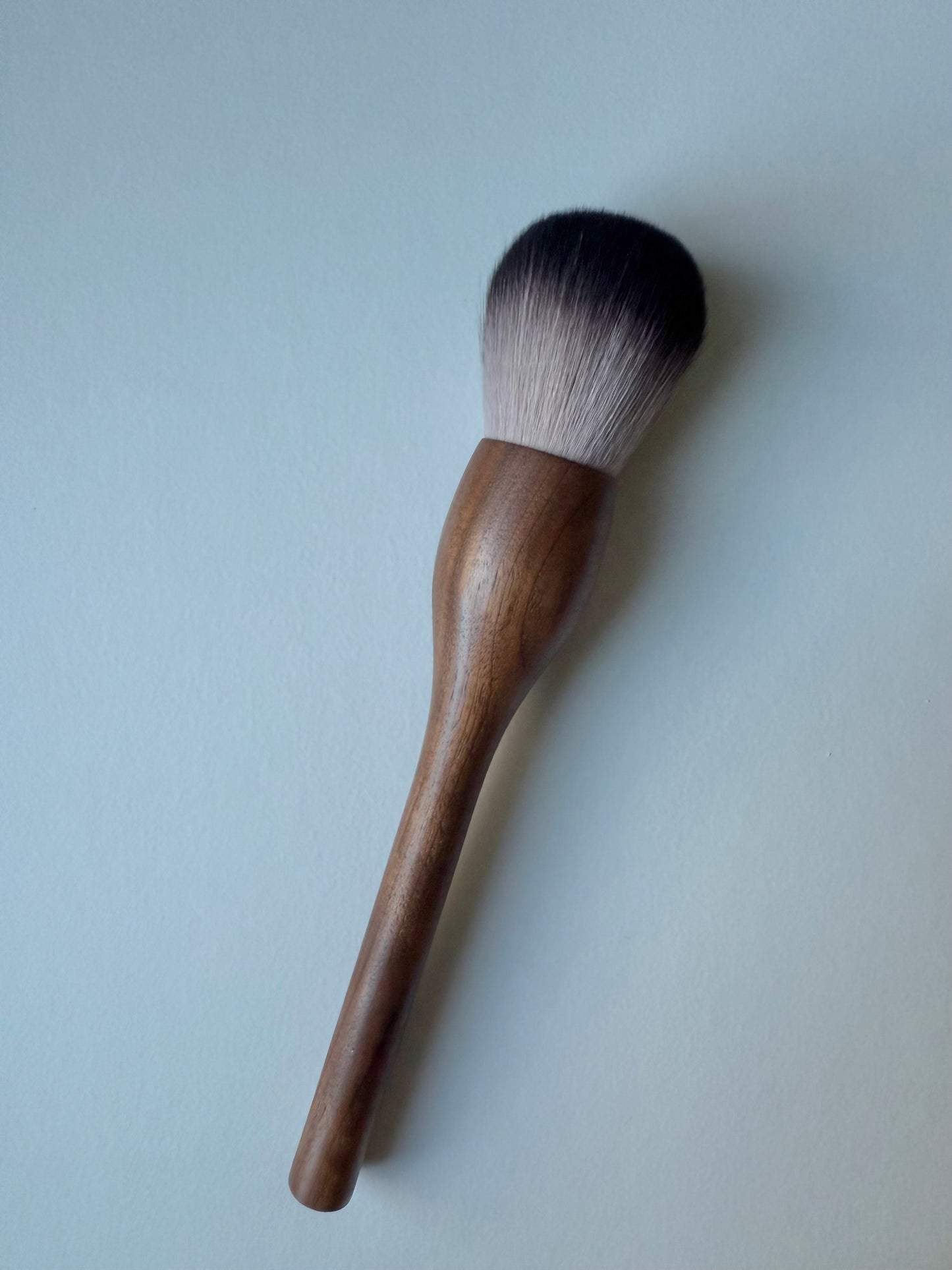 【T010】Wood dust brush